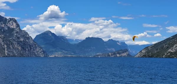 Pohled na sever směr Riva del Garda a Torbole